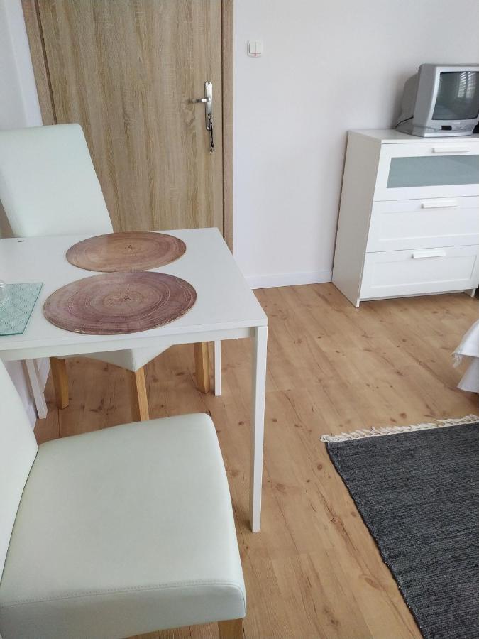 Pokoje U Bozeny Apartamento Ostrowo  Exterior foto