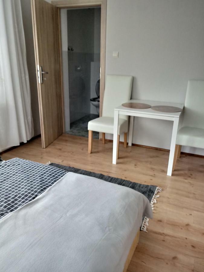 Pokoje U Bozeny Apartamento Ostrowo  Exterior foto